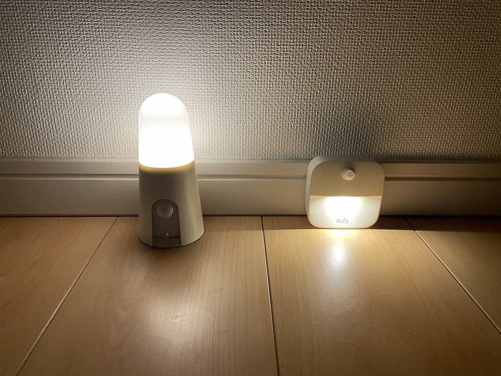 アイリスオーヤマの乾電池式LEDセンサーライトとAnker Eufy Lumi (LEDセンサーライト)の比較